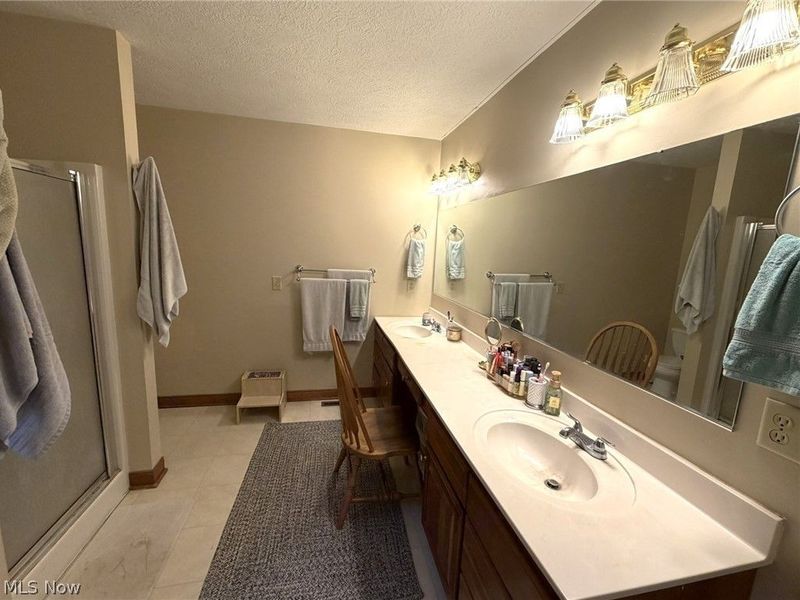 6636 Olde Stone Circle NE, Canton, OH 44721 Photo 35
