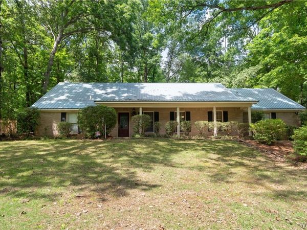 4526 Woodland Hills Drive, Tuscaloosa, AL 35405