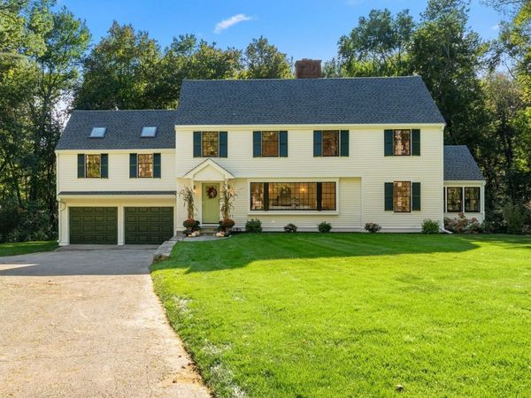 95 Sylvan Ln, Weston, MA 02493