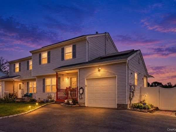 39 Elm Street , Central Islip, NY 11722