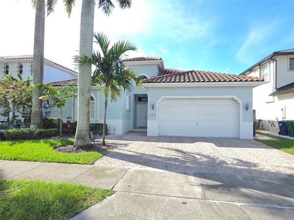 16240 SW 66 ST , Miami, FL 33193