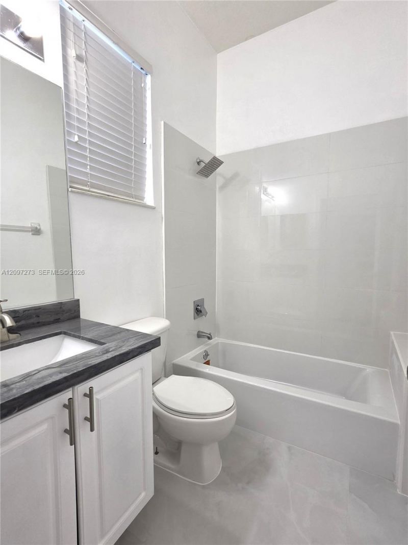 16240 SW 66 St , Miami, FL 33193 Photo