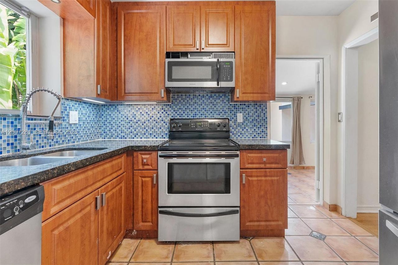 77 NW 106th St , Miami Shores, FL 33150 Photo