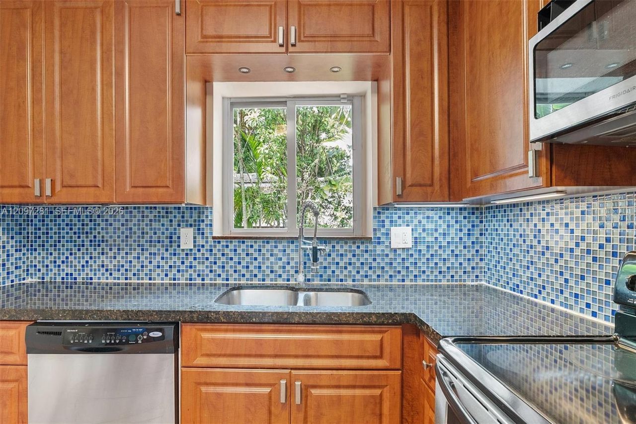 77 NW 106th St , Miami Shores, FL 33150 Photo
