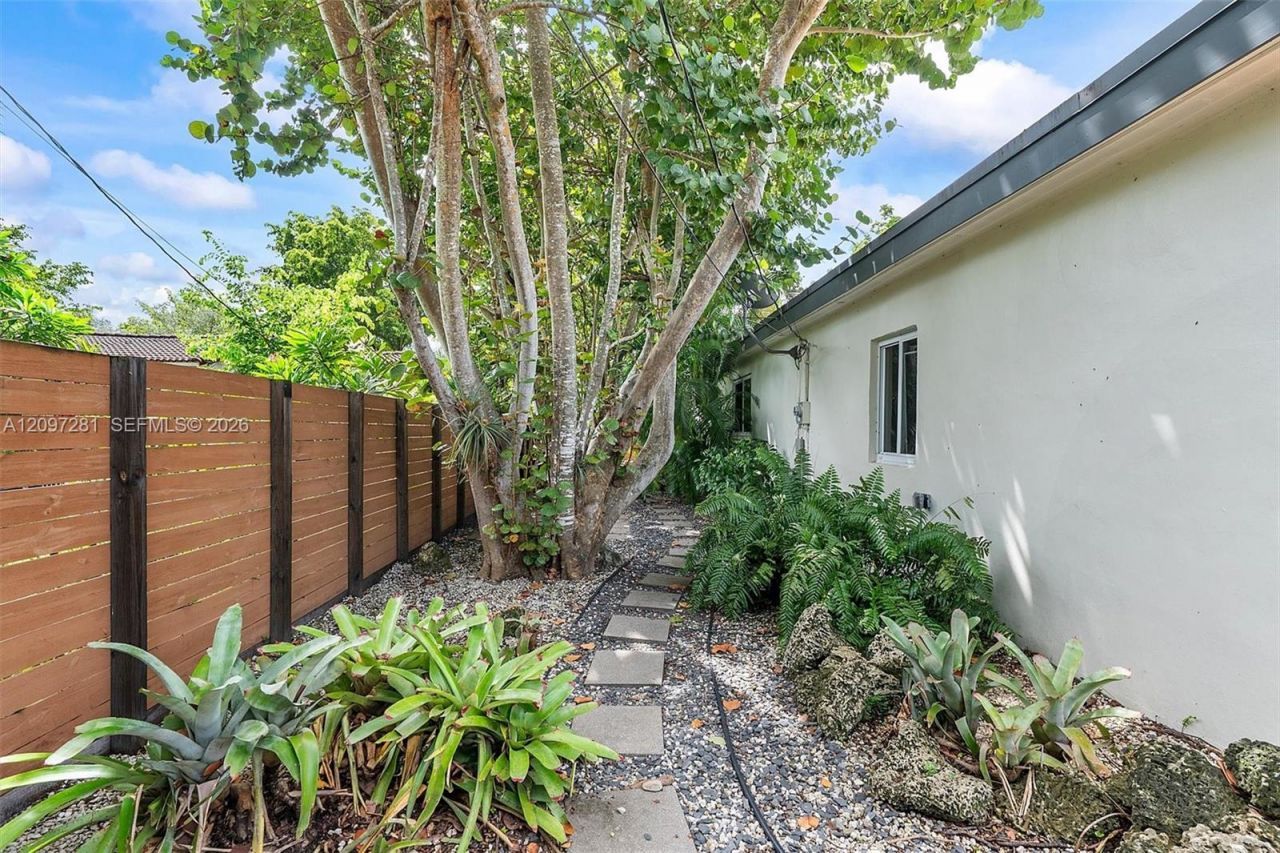 77 NW 106th St , Miami Shores, FL 33150 Photo