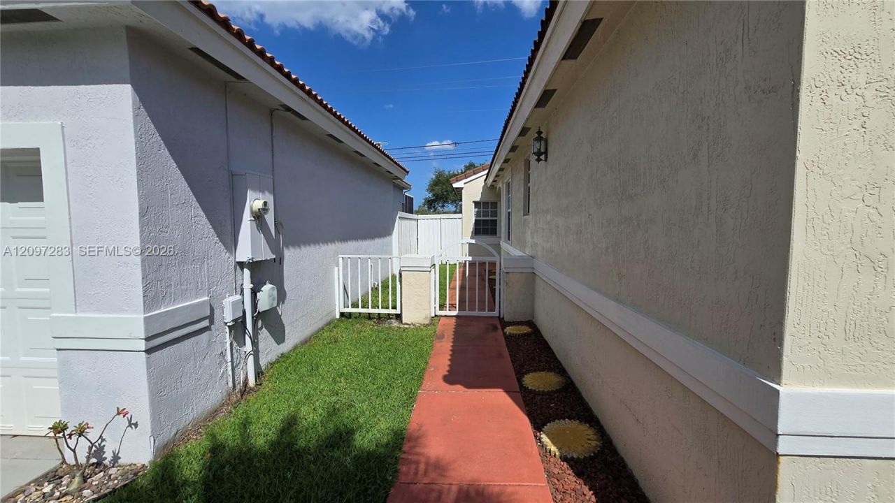 5058 SW 148th Ter , Unit 5058, Davie, FL 33331 Photo