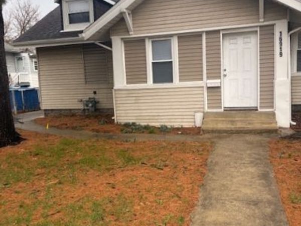 16919 Wood Street , Hazel Crest, IL 60429