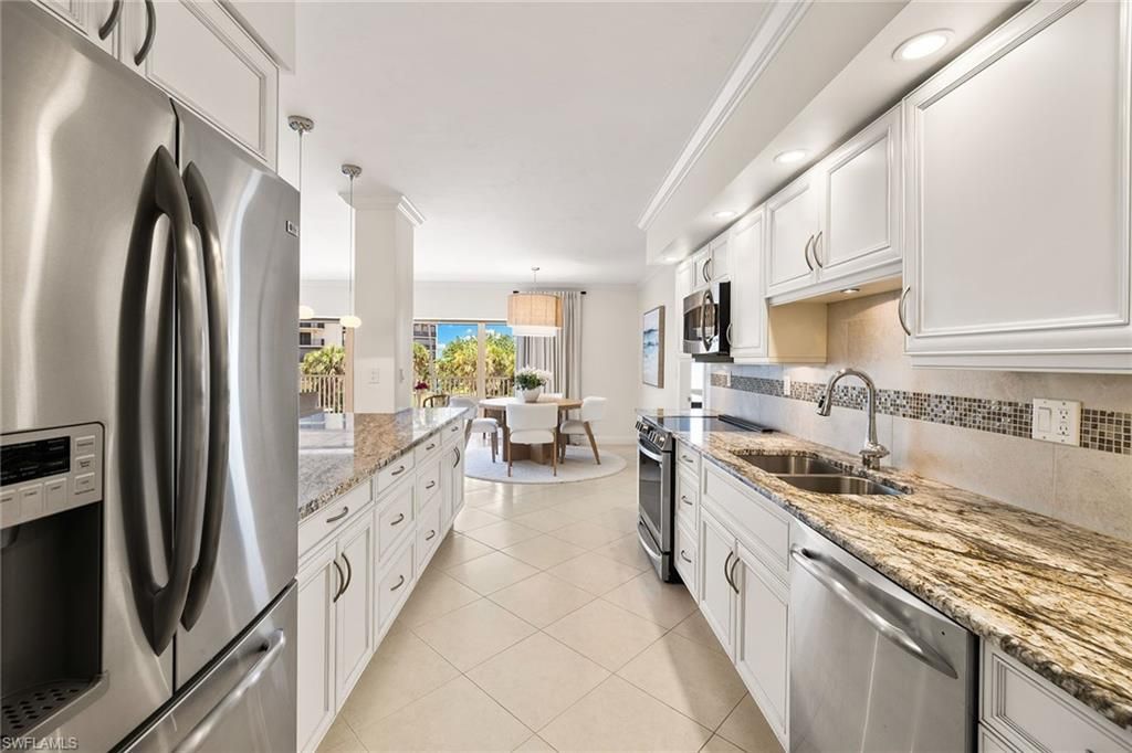 3401 Gulf Shore Blvd N, Unit 205, Naples, FL 34103 Photo