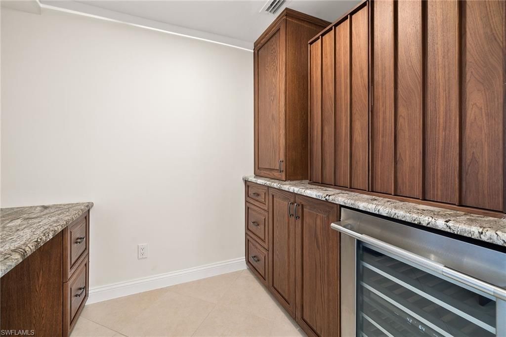 3401 Gulf Shore Blvd N, Unit 205, Naples, FL 34103 Photo