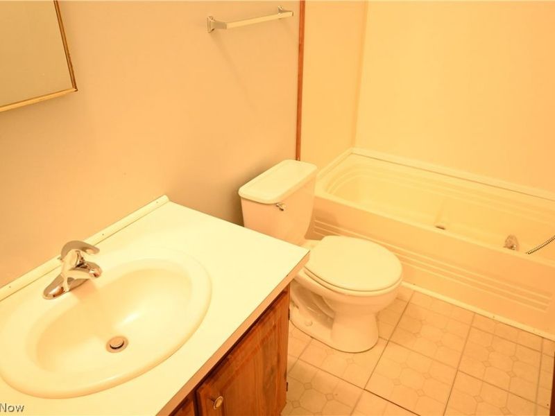 13 Grand, Olmsted Township, OH 44138 Photo 16