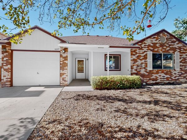 1657 Lark Spur Drive NE, Rio Rancho, NM 87144