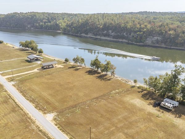 1492 Waterway Drive , Unit 86/101, Bath Springs, TN 38311