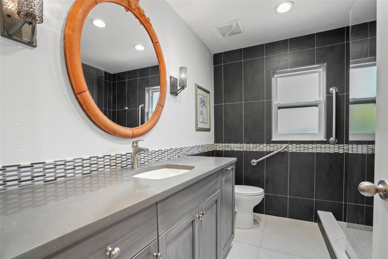 2893 Rollingwood Court, Clearwater, FL 33761 Photo