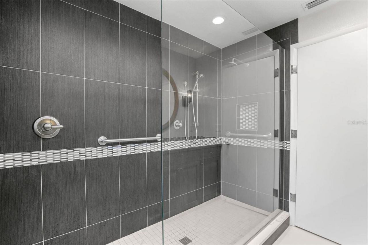 2893 Rollingwood Court, Clearwater, FL 33761 Photo