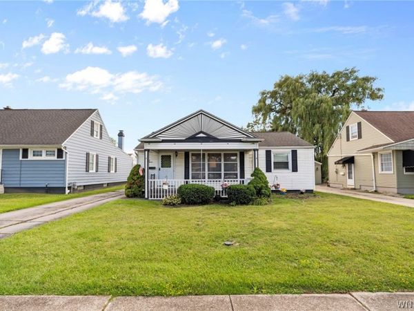 47 Warburton Place , Buffalo, NY 14223