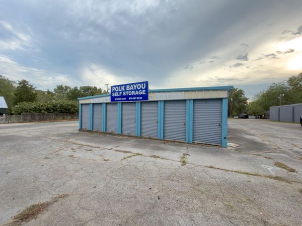 W Charles Street, Batesville, AR 72501