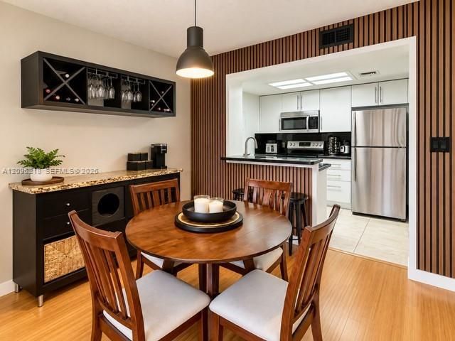 3206 Coral Lake Dr , Unit 3206, Coral Springs, FL 33065 Photo