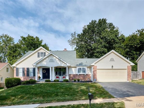 1843 Shadywood Court, Chesterfield, MO 63017