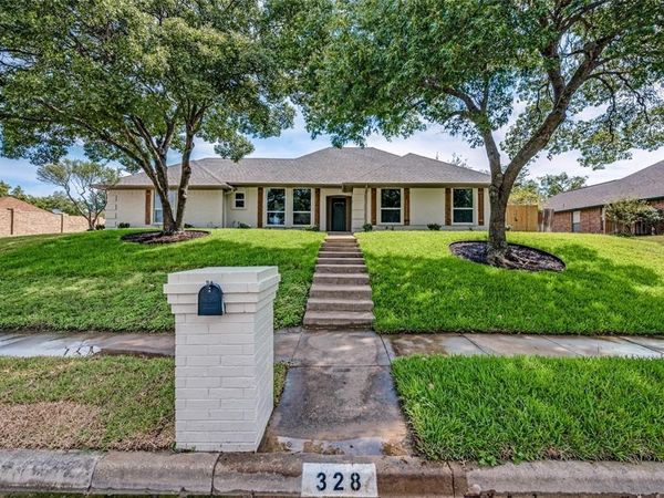328 Sexton Lane, Benbrook, TX 76126