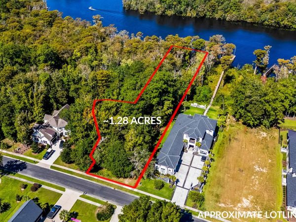 384 Chamberlin Rd., Myrtle Beach, SC 29588