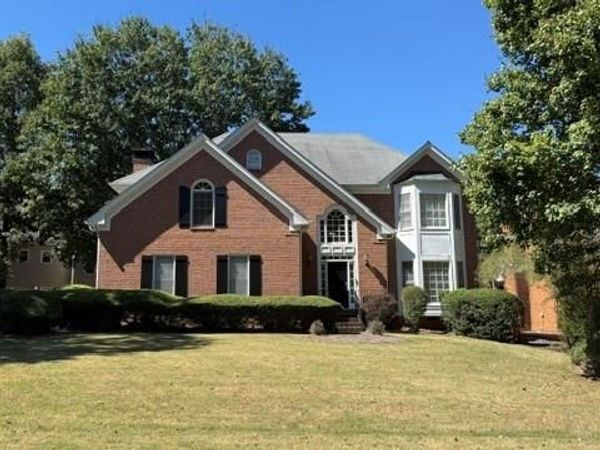 5630 Vicarage Walk , Alpharetta, GA 30005