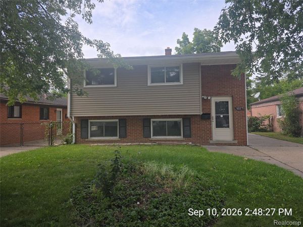 4882 Southfield Road , Dearborn Heights, Mi 48125