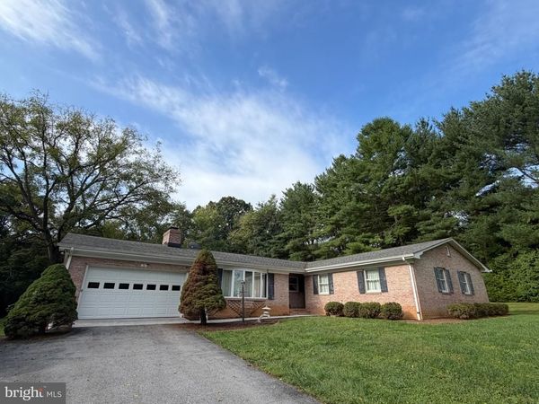 76 DAVIS LANE, BERRYVILLE, VA 22611