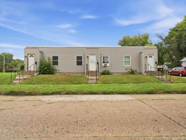 407 E 6th Street, Fairmont, MN 56031
