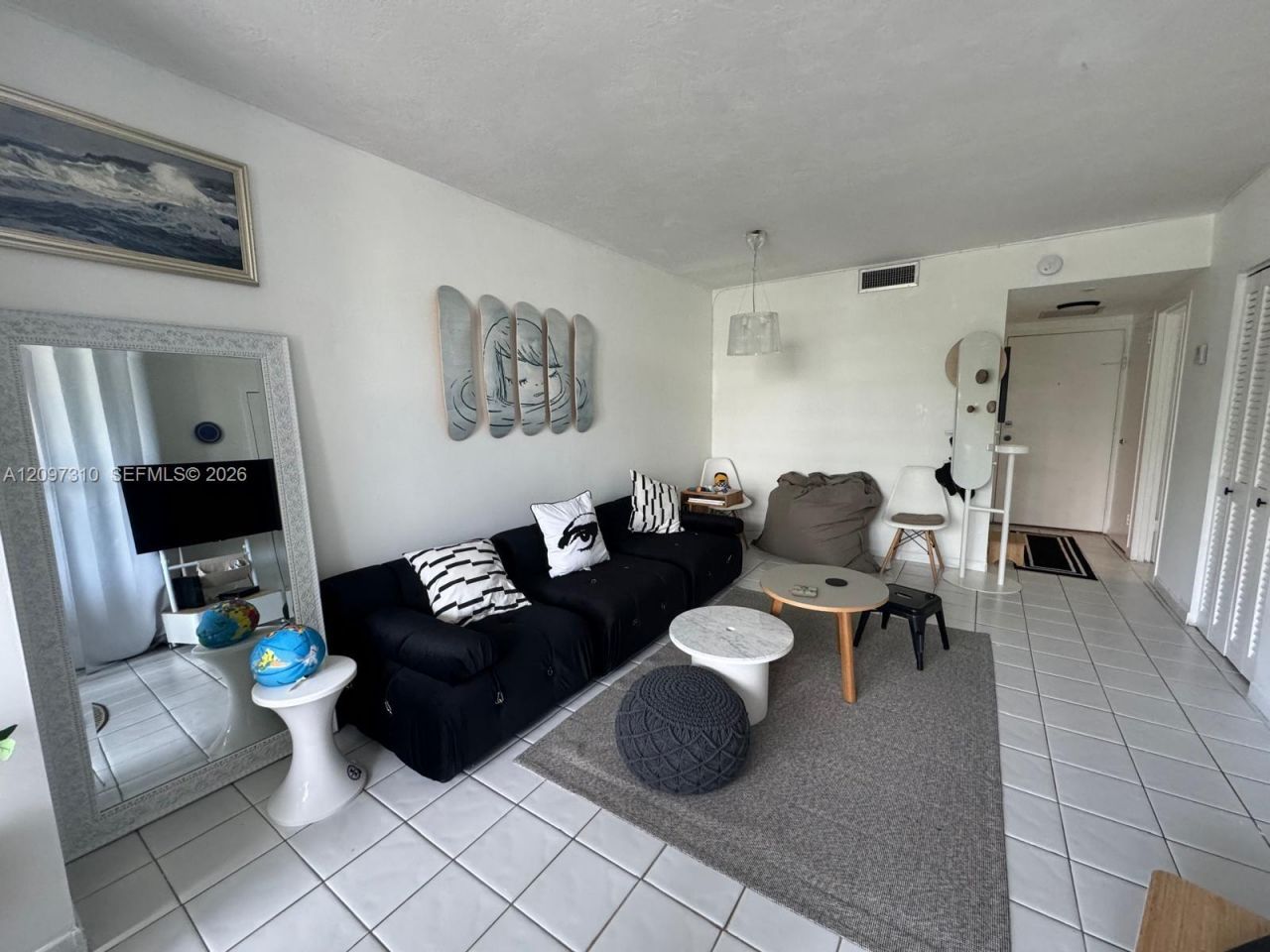 2899 Collins Ave, Unit 425, Miami Beach, FL 33140 Photo