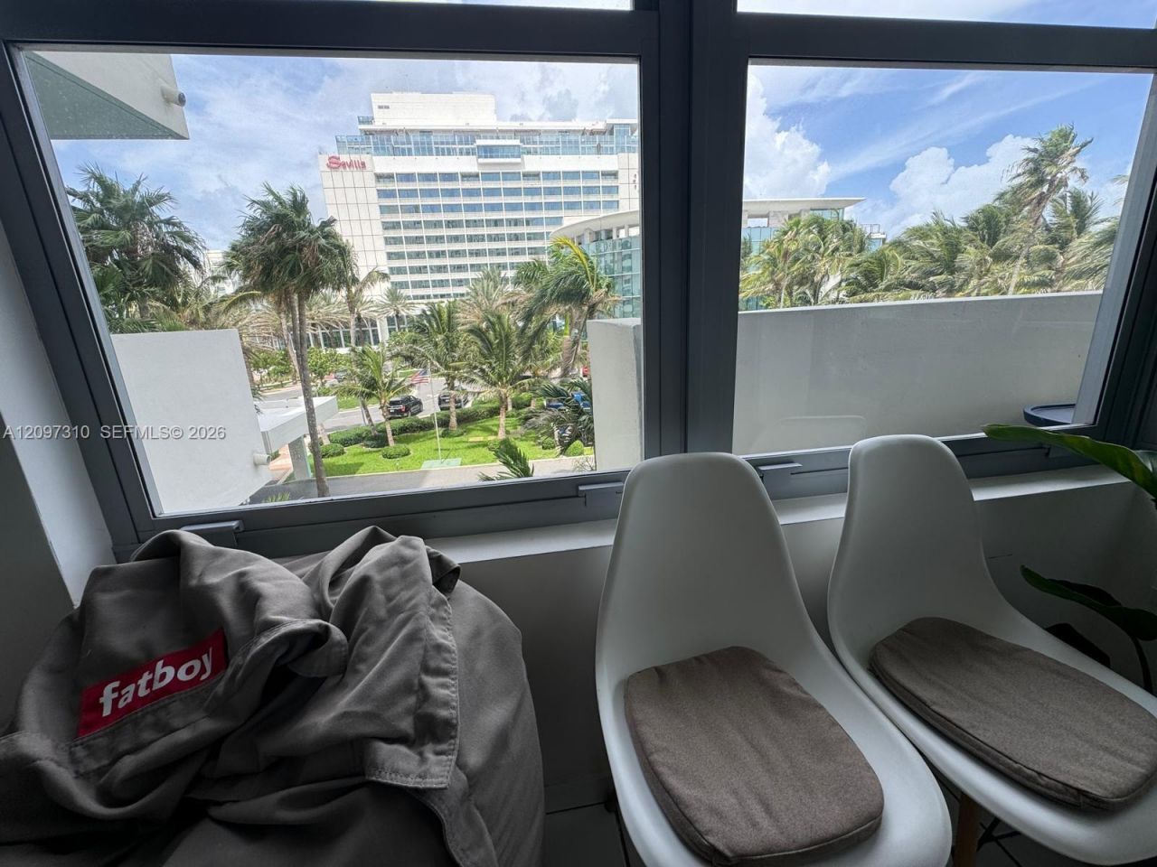 2899 Collins Ave, Unit 425, Miami Beach, FL 33140 Photo