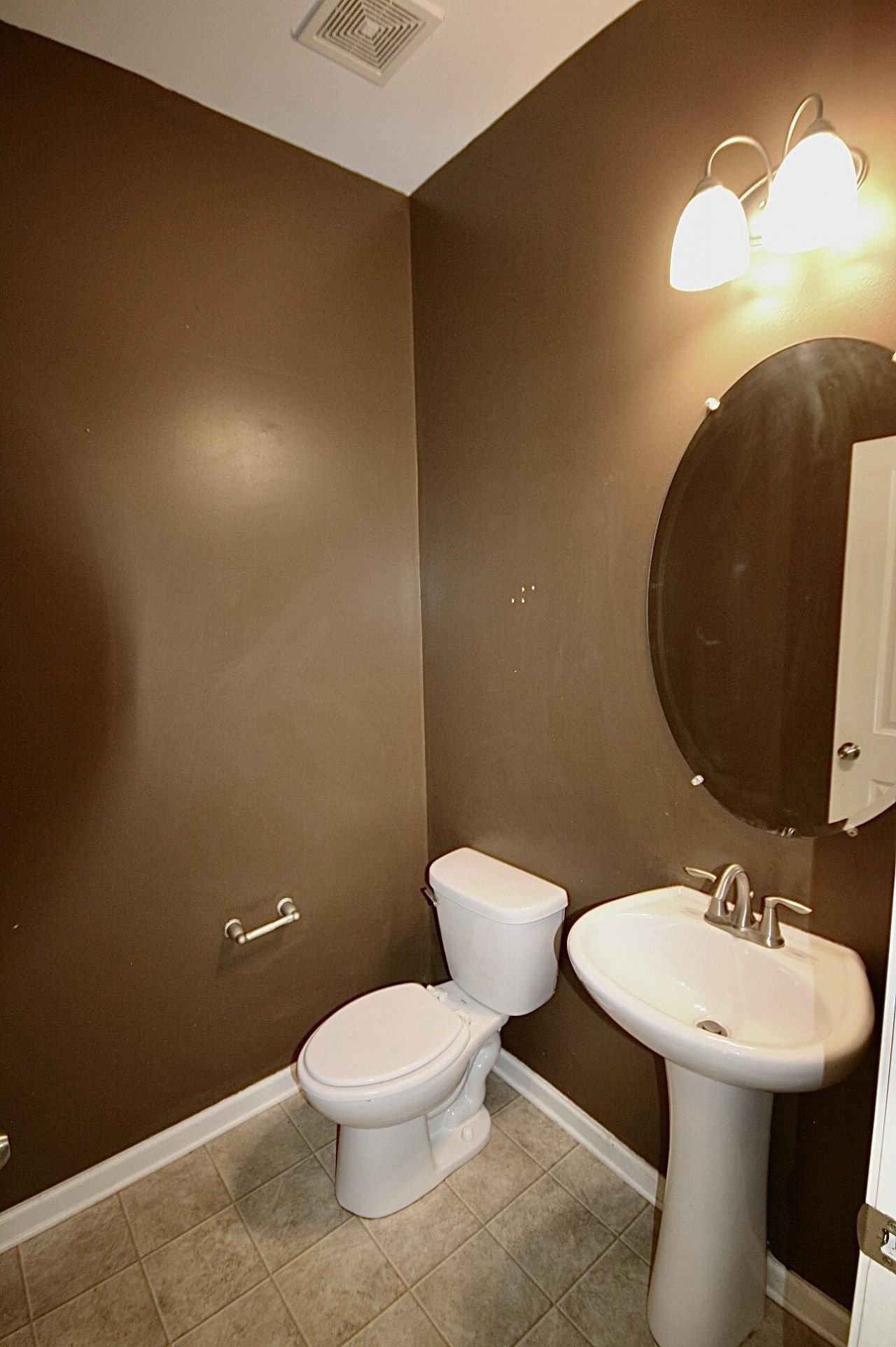 402 Rockville Road Photo 12
