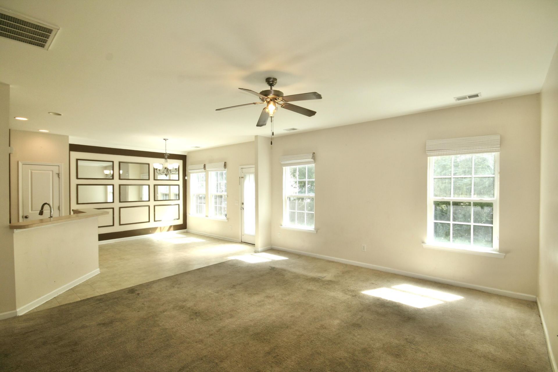 402 Rockville Road Photo 5