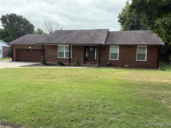 109 Clara Drive, Sikeston, MO 63801