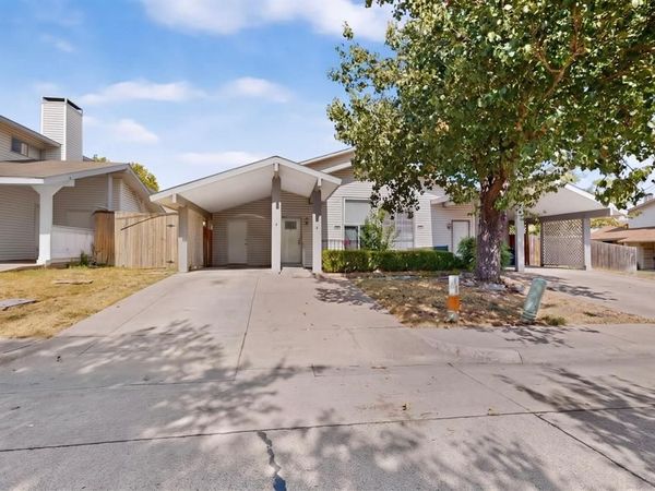 745 Valiant Circle , Garland, TX 75043