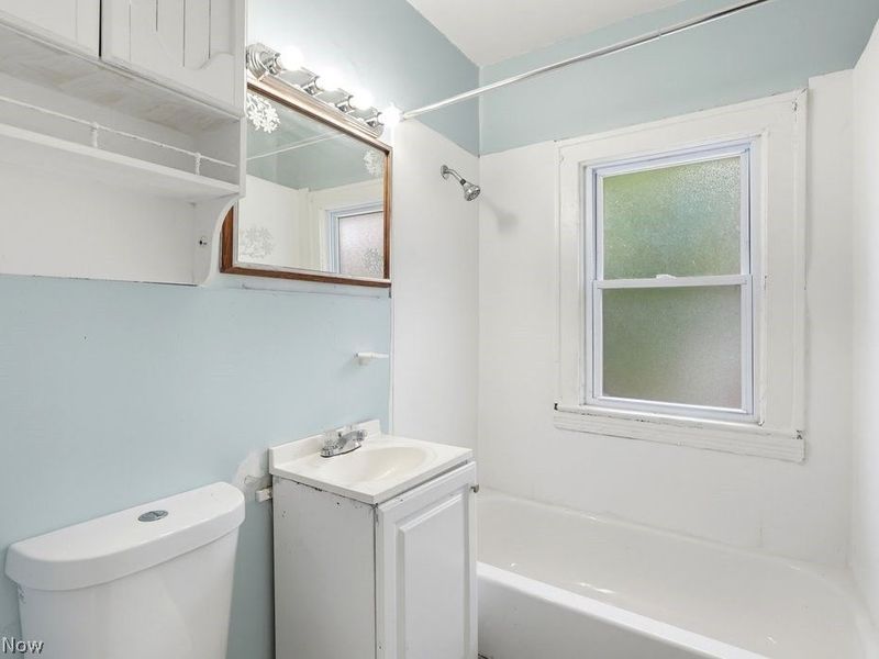 882 E 131st Street, Cleveland, OH 44108 Photo 20
