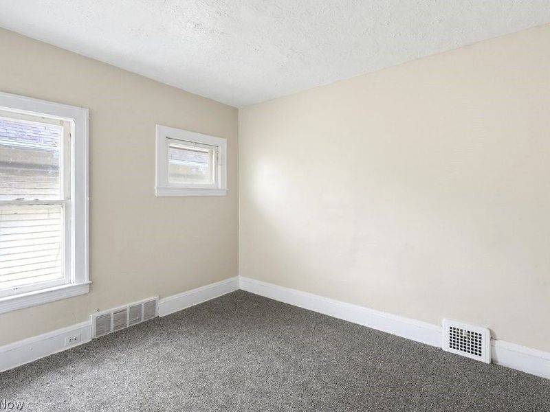 882 E 131st Street, Cleveland, OH 44108 Photo 21