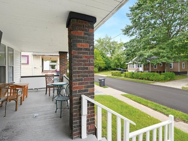 882 E 131st Street, Cleveland, OH 44108 Photo 3