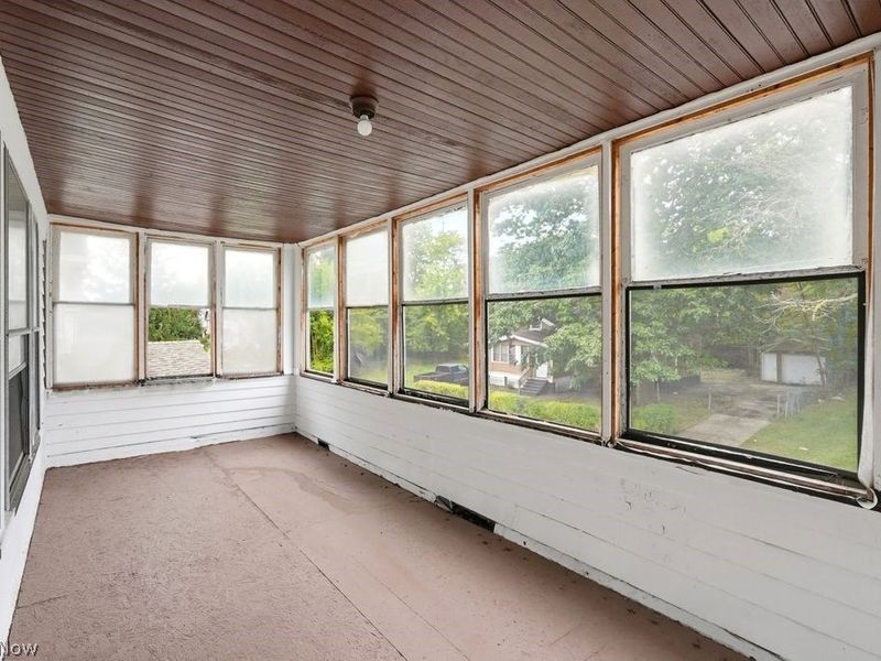882 E 131st Street, Cleveland, OH 44108 Photo 5