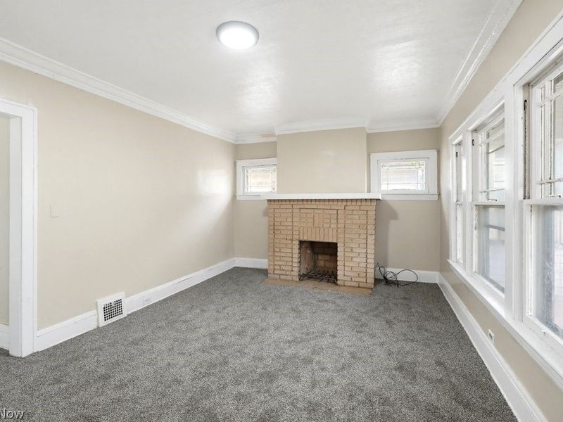 882 E 131st Street, Cleveland, OH 44108 Photo 6