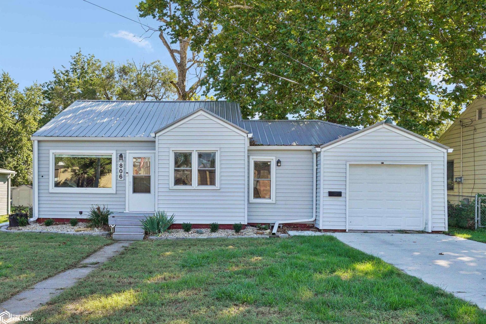 806 E Henry St, Mount Pleasant, IA 52641 Main Photo