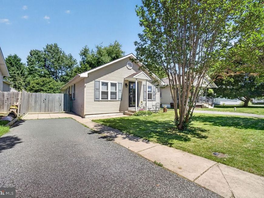 330 Ruth Avenue, Upper Chichester, PA 19014 Main Photo