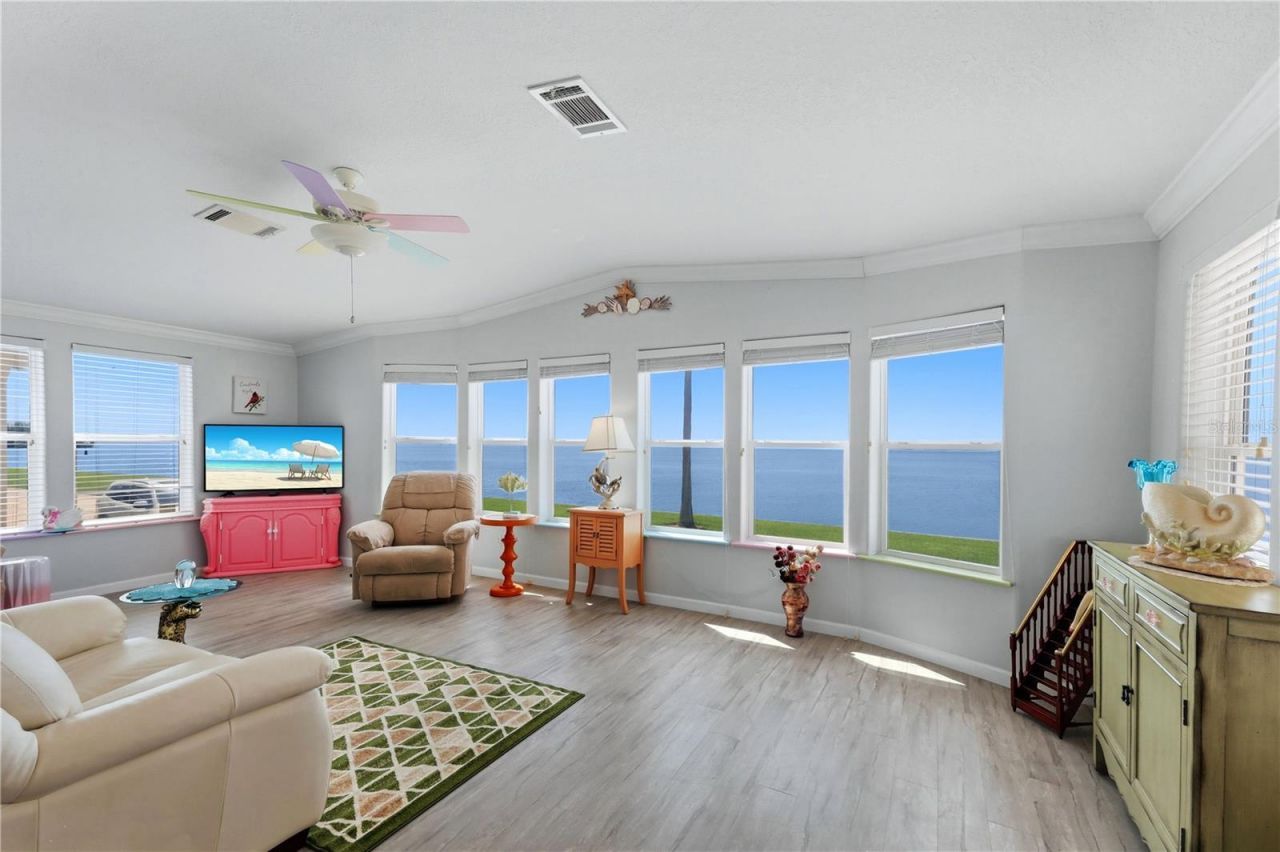 34 Bayview Drive, Bradenton, FL 34210 Photo