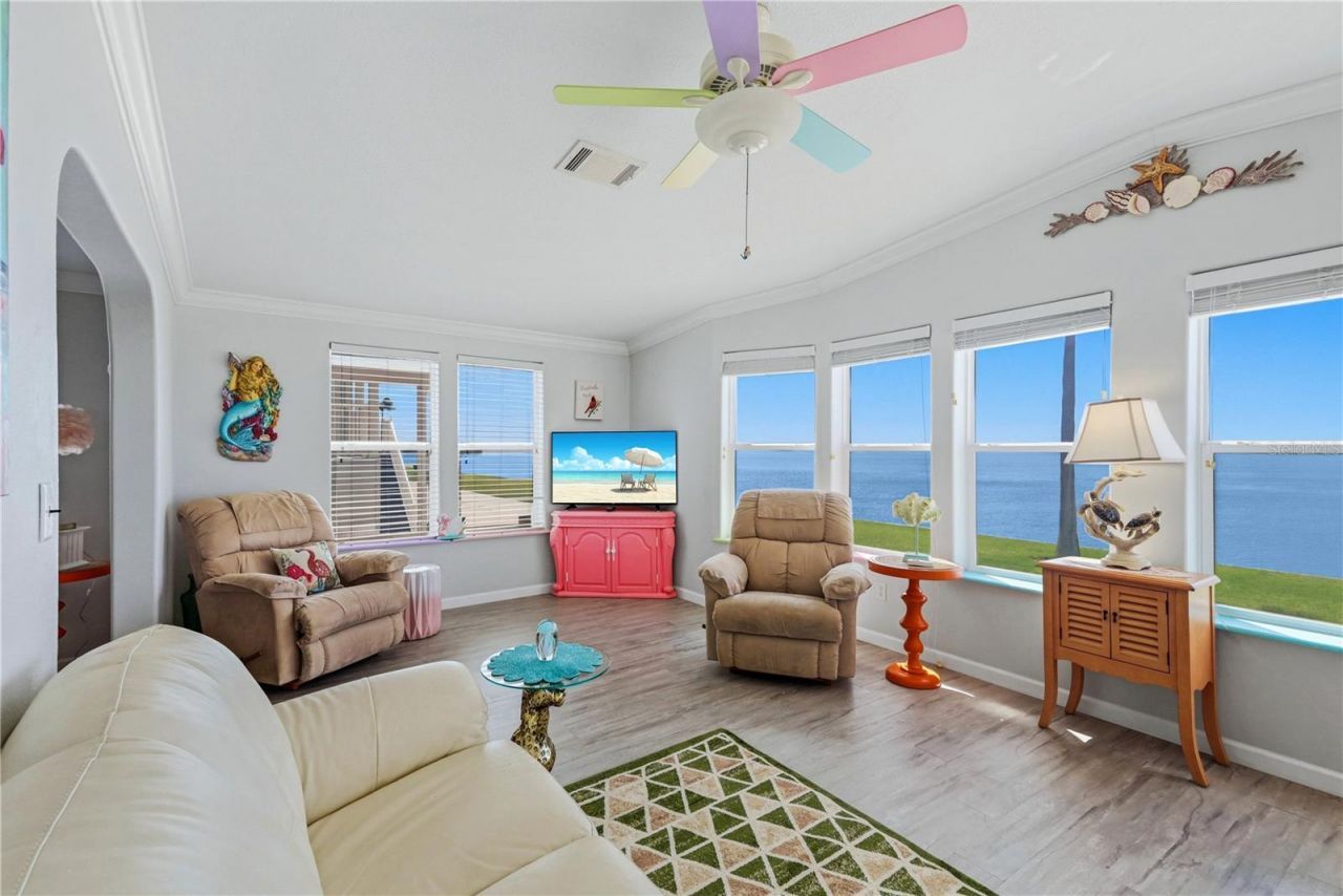 34 Bayview Drive, Bradenton, FL 34210 Photo