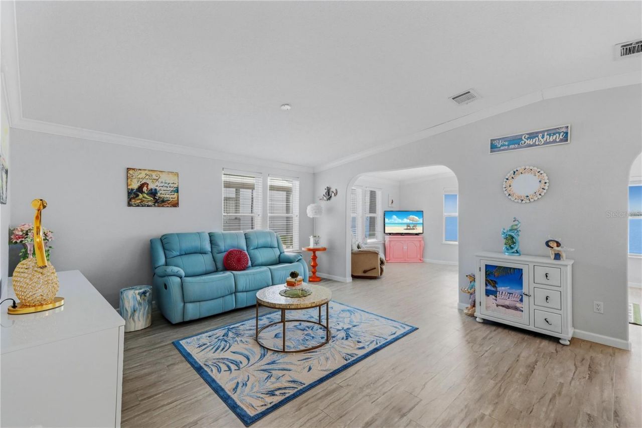 34 Bayview Drive, Bradenton, FL 34210 Photo