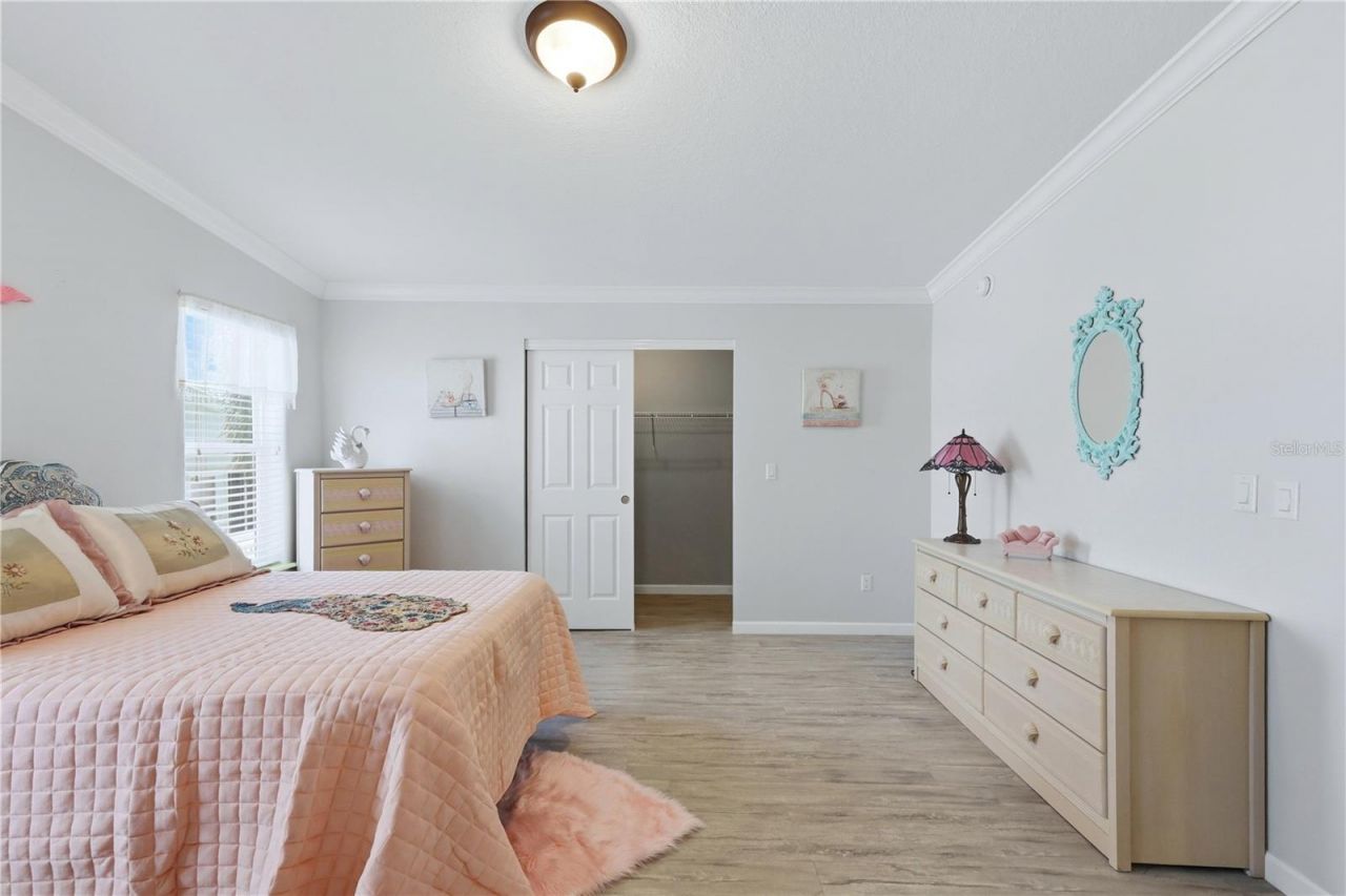 34 Bayview Drive, Bradenton, FL 34210 Photo