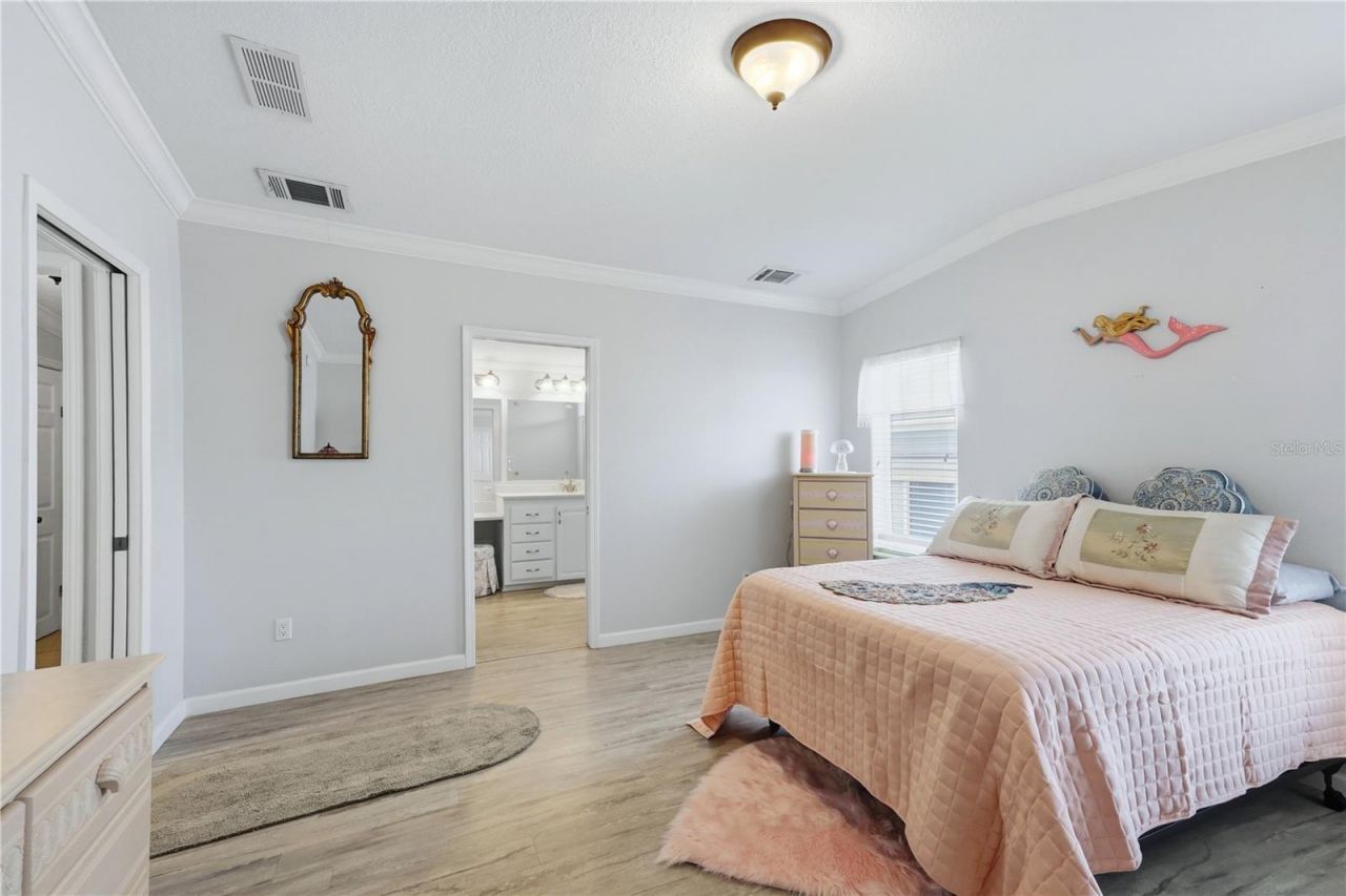 34 Bayview Drive, Bradenton, FL 34210 Photo