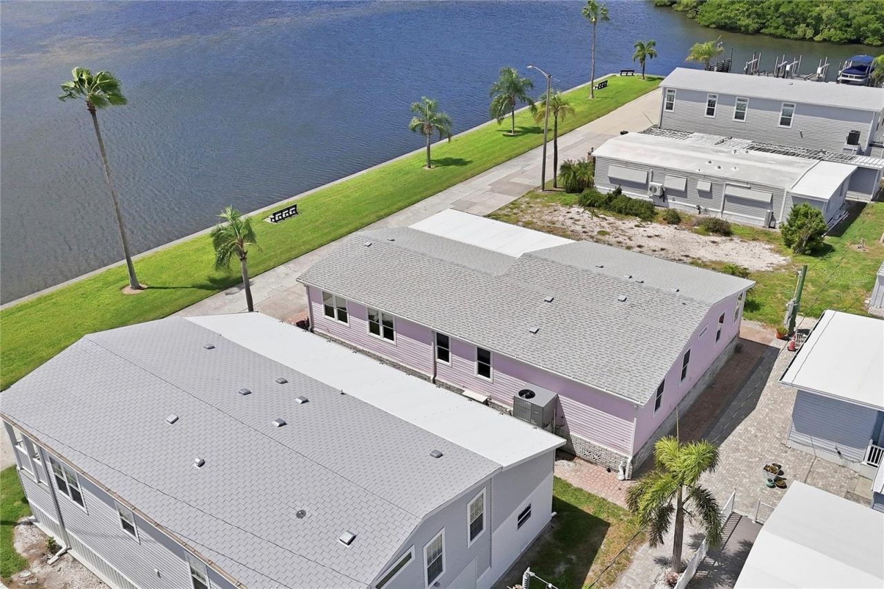 34 Bayview Drive, Bradenton, FL 34210 Photo