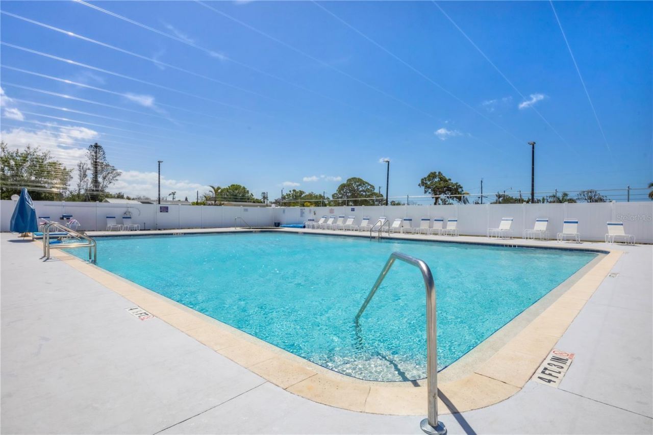 34 Bayview Drive, Bradenton, FL 34210 Photo