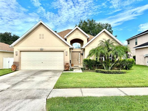 6135 CHAMPIONS GATE BOULEVARD , ZEPHYRHILLS, FL 33541