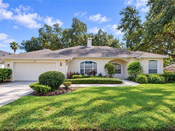 2255 EAGLE BLUFF DRIVE , VALRICO, FL 33596